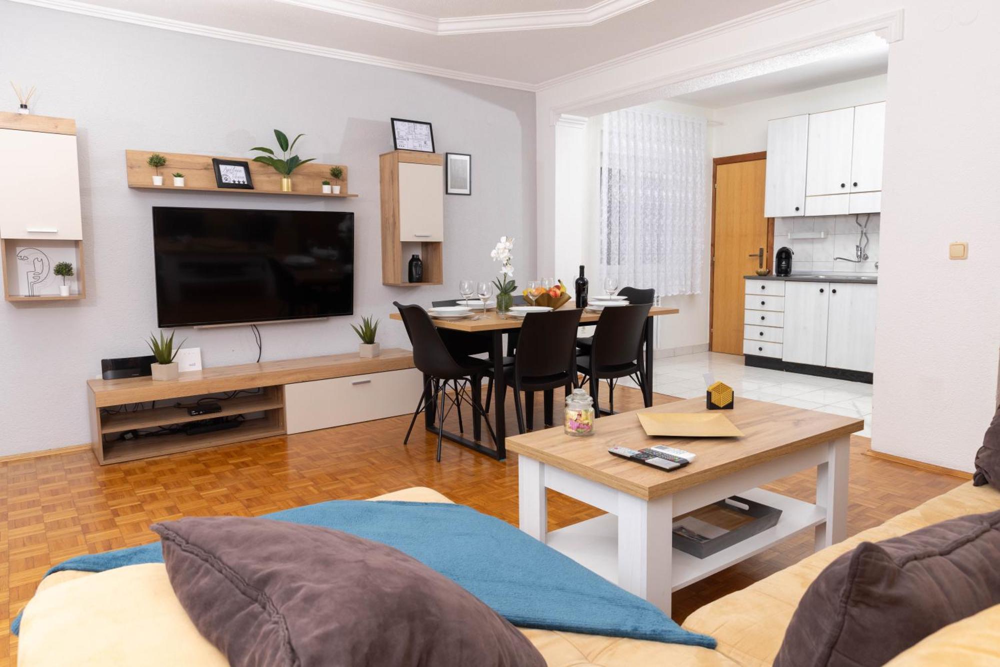 Apartman Tihana Vinkovci Bagian luar foto
