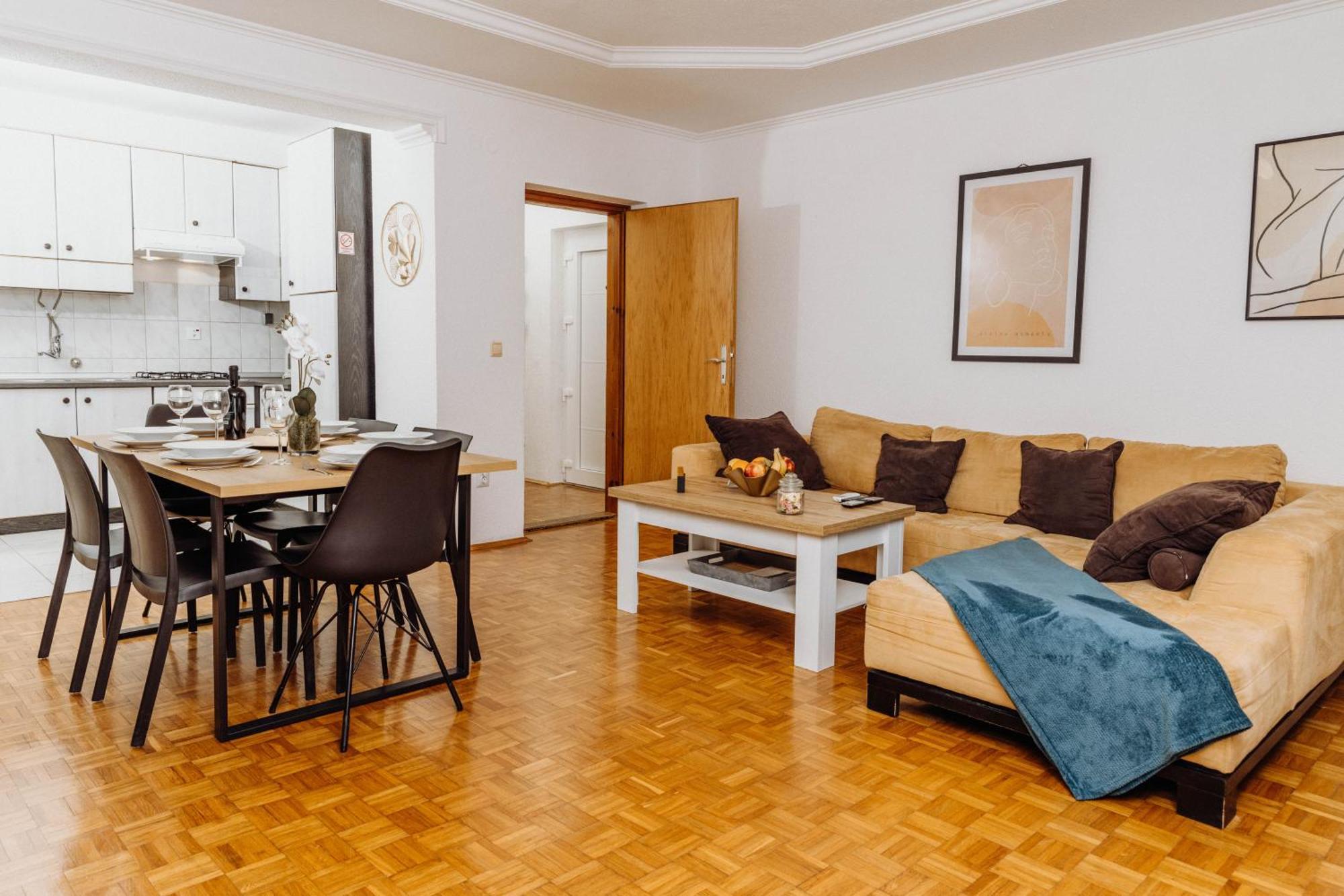 Apartman Tihana Vinkovci Bagian luar foto