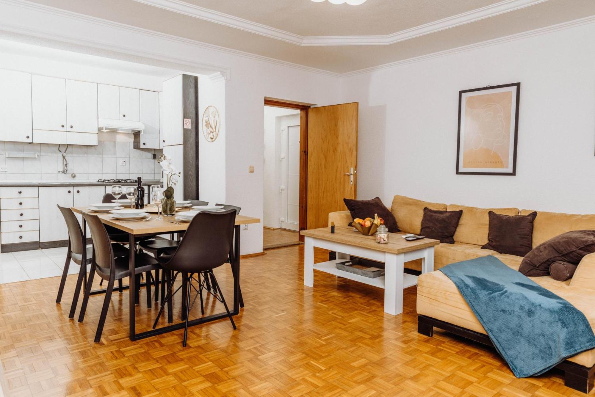 Apartman Tihana Vinkovci Bagian luar foto