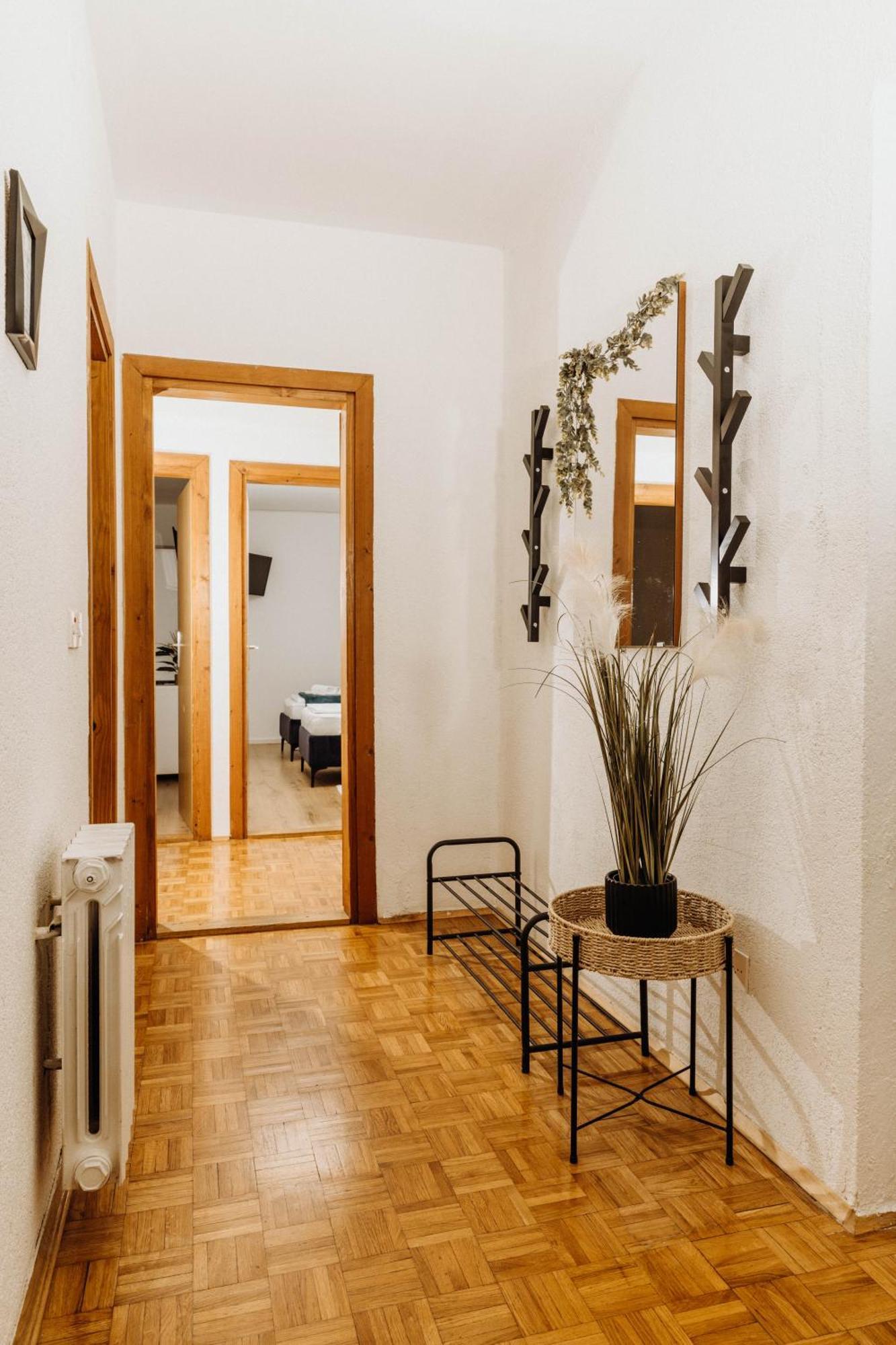 Apartman Tihana Vinkovci Bagian luar foto